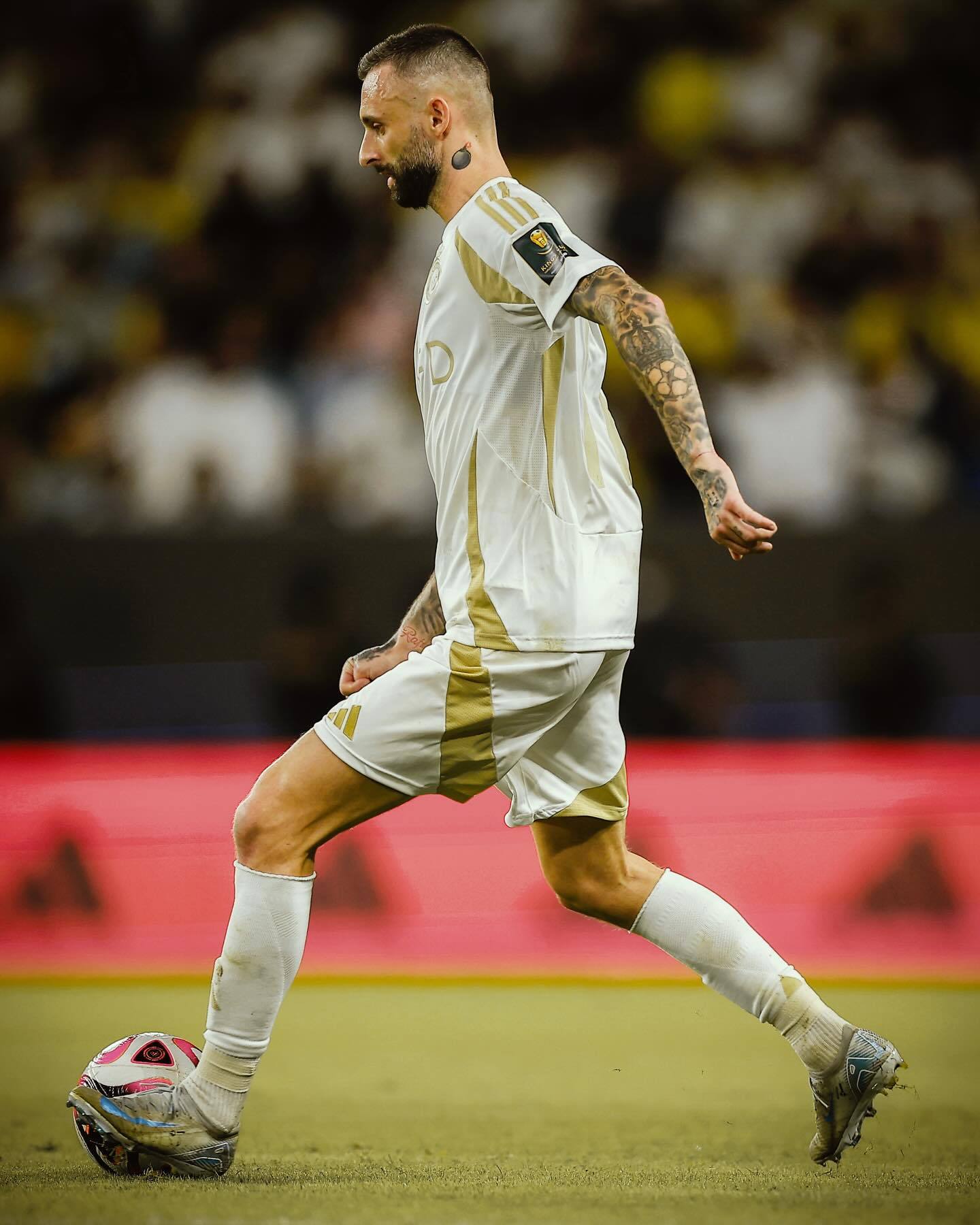 国王杯转会期走向成谜；里尔扳平良机；态度坚定；球队文化再被提及(试谈有与无原文)